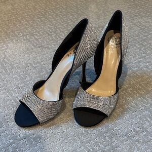 NWOT Vince Camuto Women's Aliandry Peep Toe Pump, 9M/40